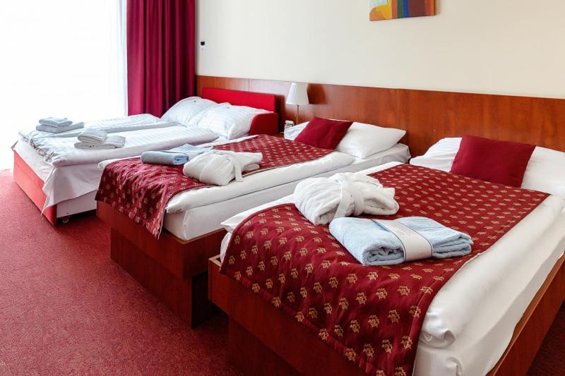 Hotel Senec Aqua Resort - Family Friendly Bagian luar foto