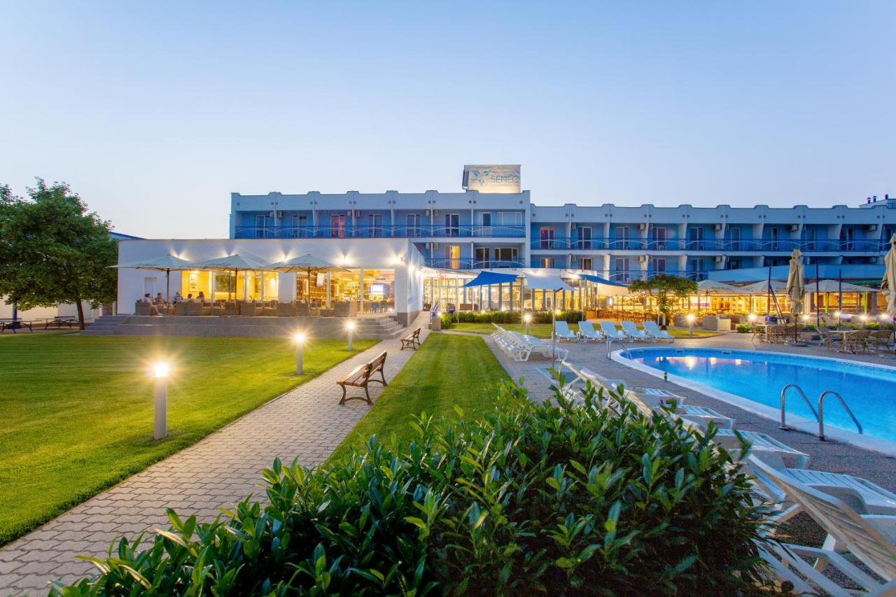 Hotel Senec Aqua Resort - Family Friendly Bagian luar foto
