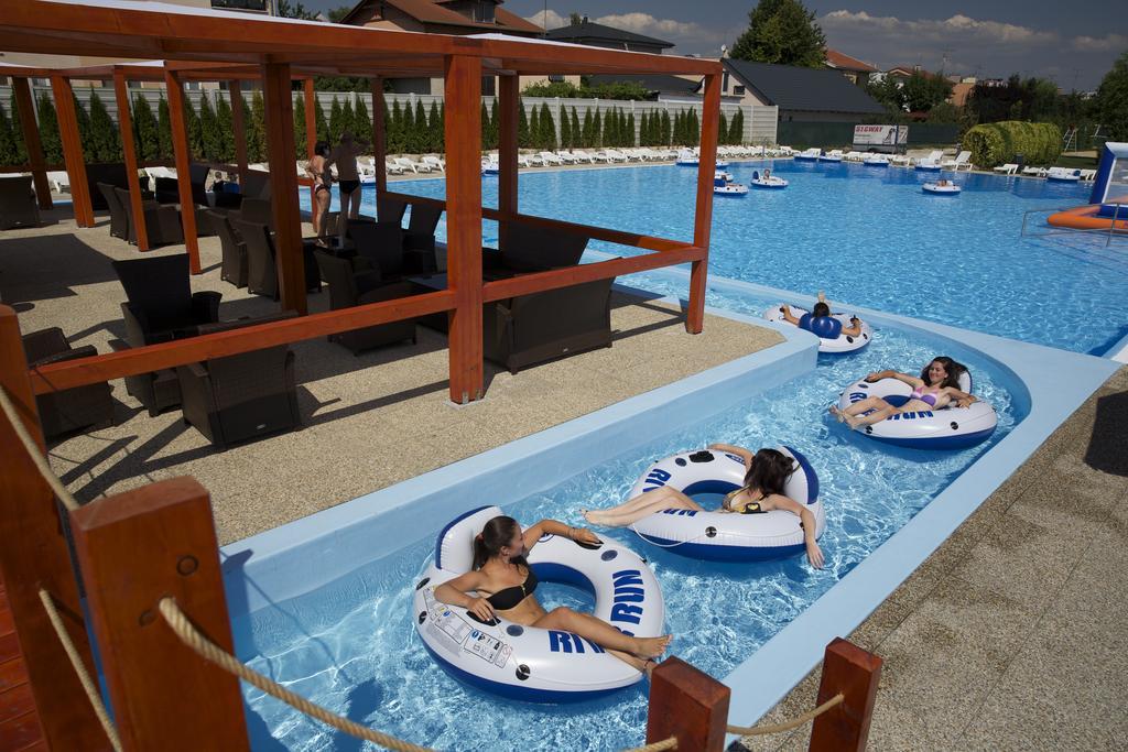 Hotel Senec Aqua Resort - Family Friendly Bagian luar foto