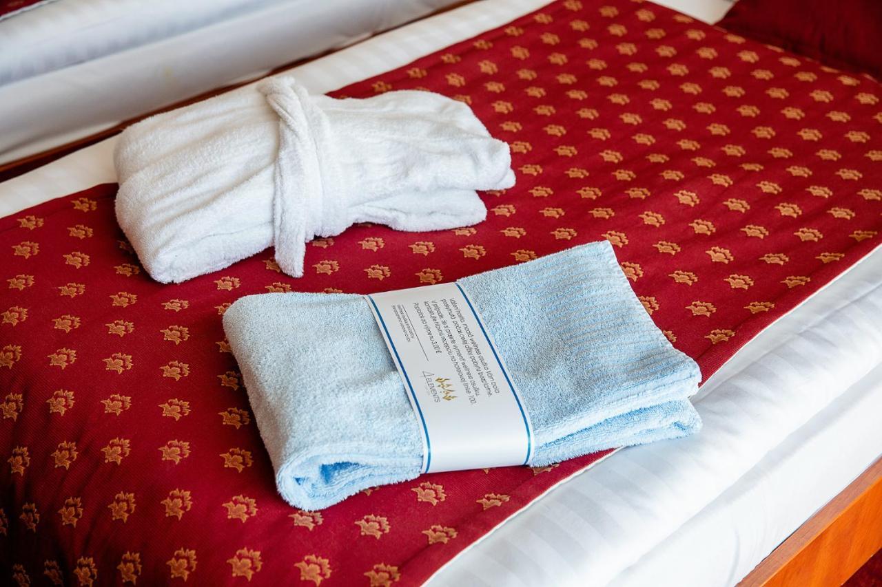 Hotel Senec Aqua Resort - Family Friendly Bagian luar foto