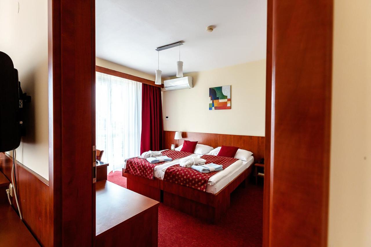 Hotel Senec Aqua Resort - Family Friendly Bagian luar foto